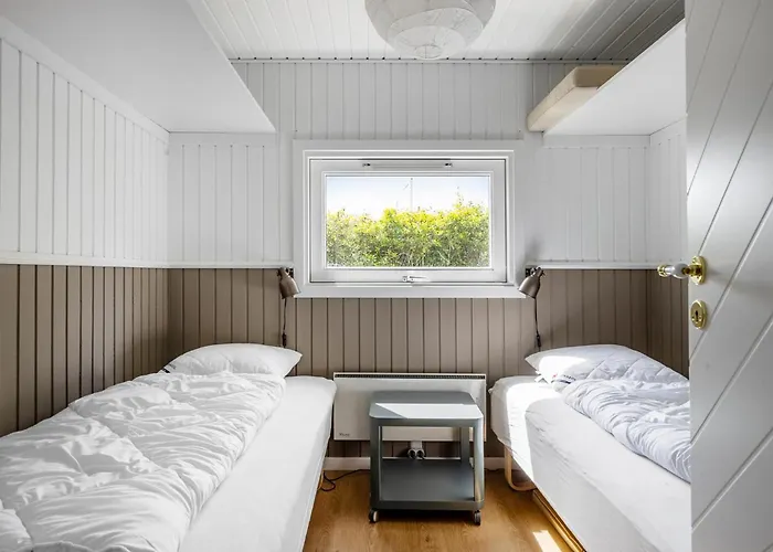 Feriehus Lovely In With Wifi